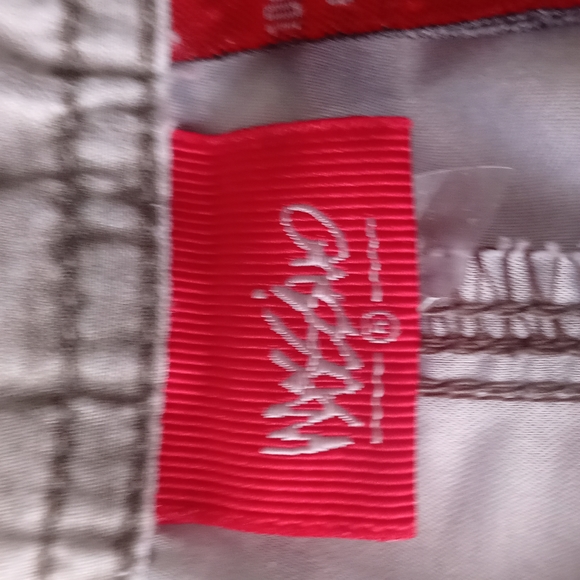 Mossimo Shorts - Picture 6 of 9